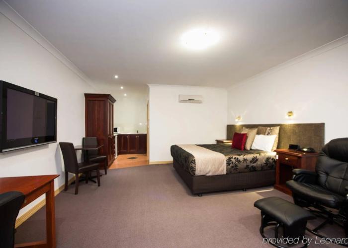 The Georgian Motor Lodge