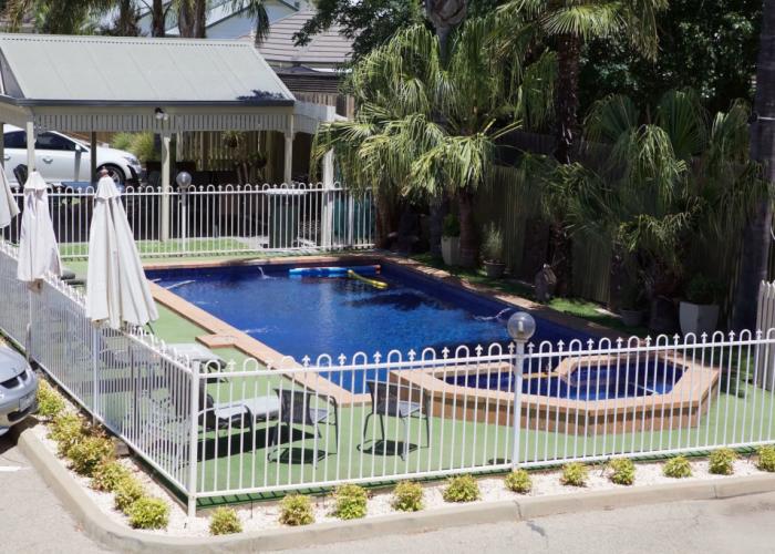 Paddle Wheel Motel