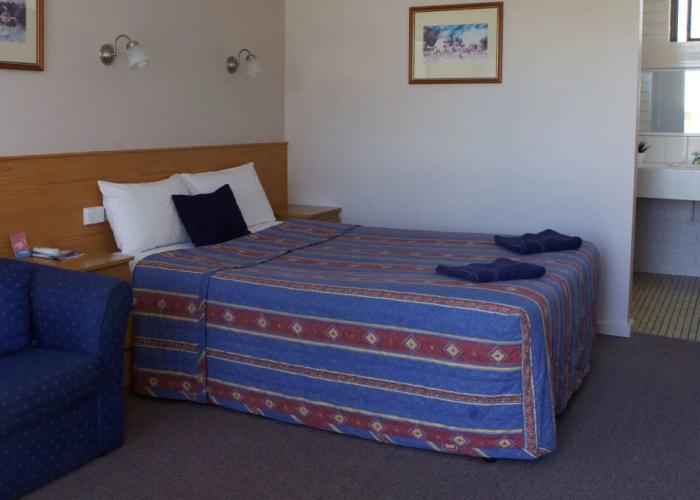 Paddle Wheel Motel