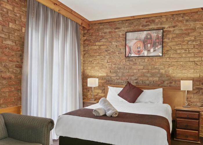 The Settlement Historic Hotel