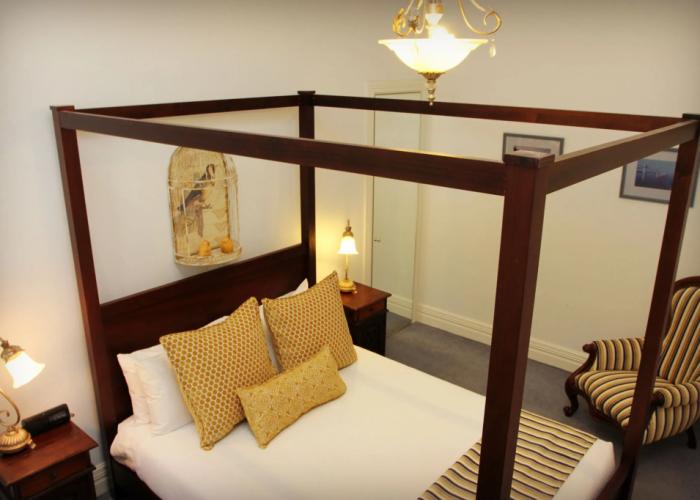 CocknBull Boutique Hotel