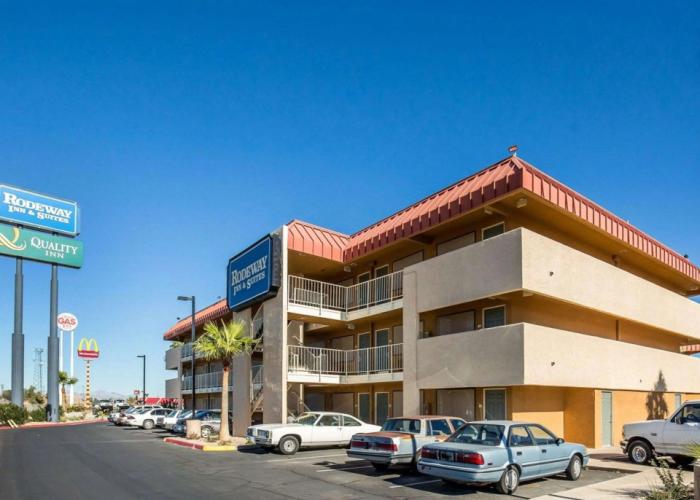 Rodeway Inn & Suites