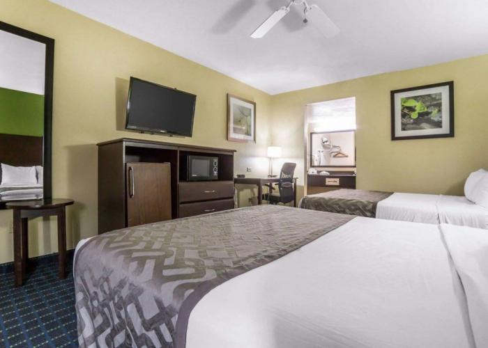 Rodeway Inn & Suites