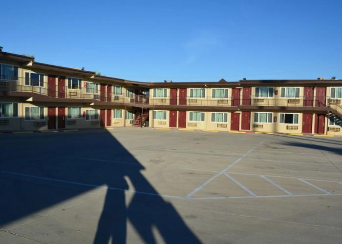 Red Roof Inn Needles