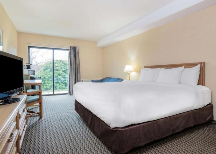 Travelodge by Wyndham Bridgewater