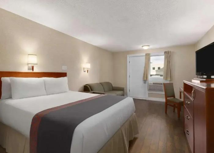 Days Inn & Conference Center - Bridgewater