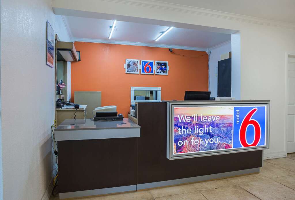 Motel 6 Brinkley, AR