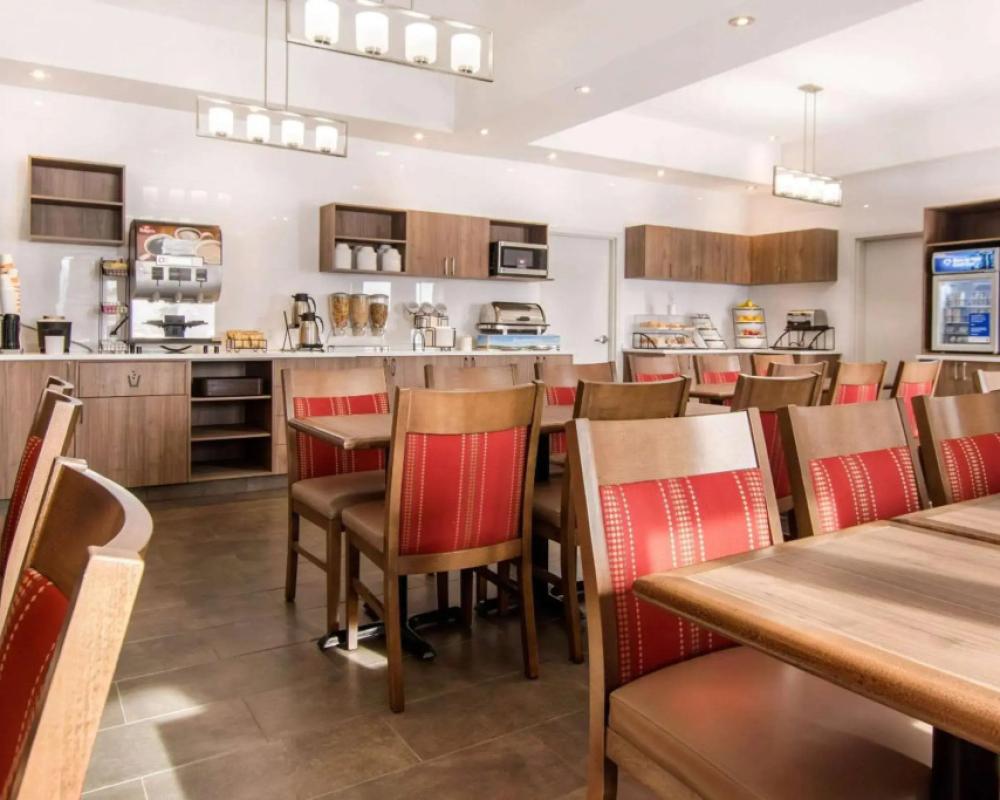 фото Comfort Inn and Suites St Jerome