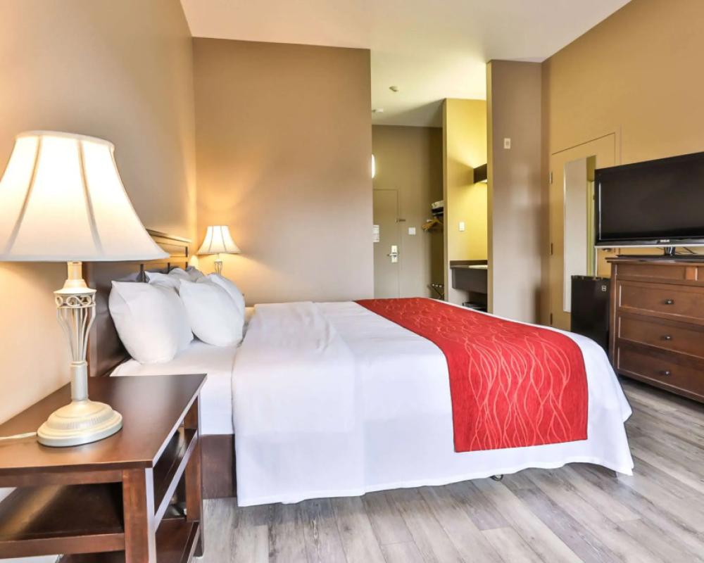 фото Comfort Inn and Suites St Jerome