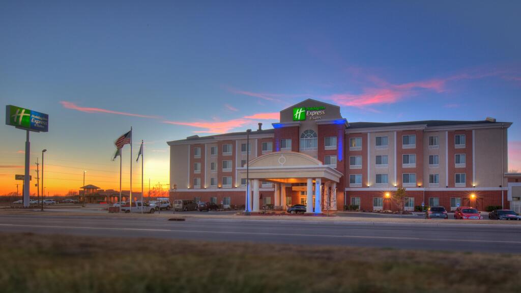 Holiday Inn Express Hotel & Suites Elk City by IHG