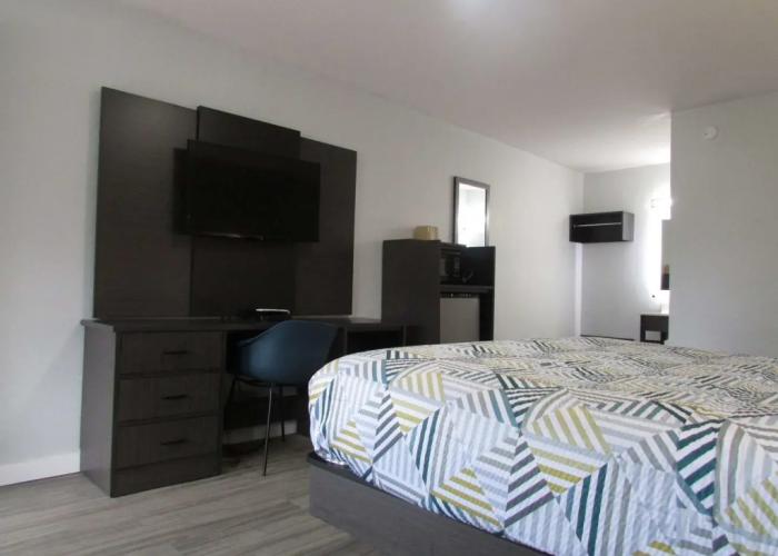 Motel 6 Brookhaven, MS