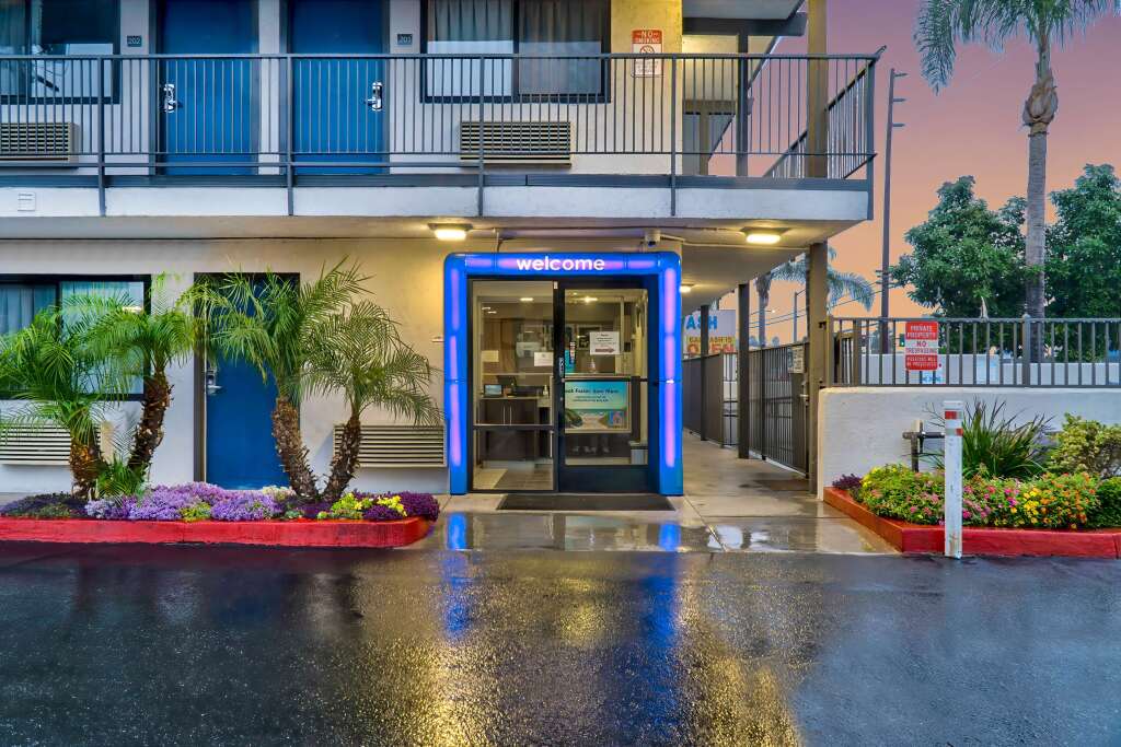 Motel 6 El Monte, CA - Los Angeles