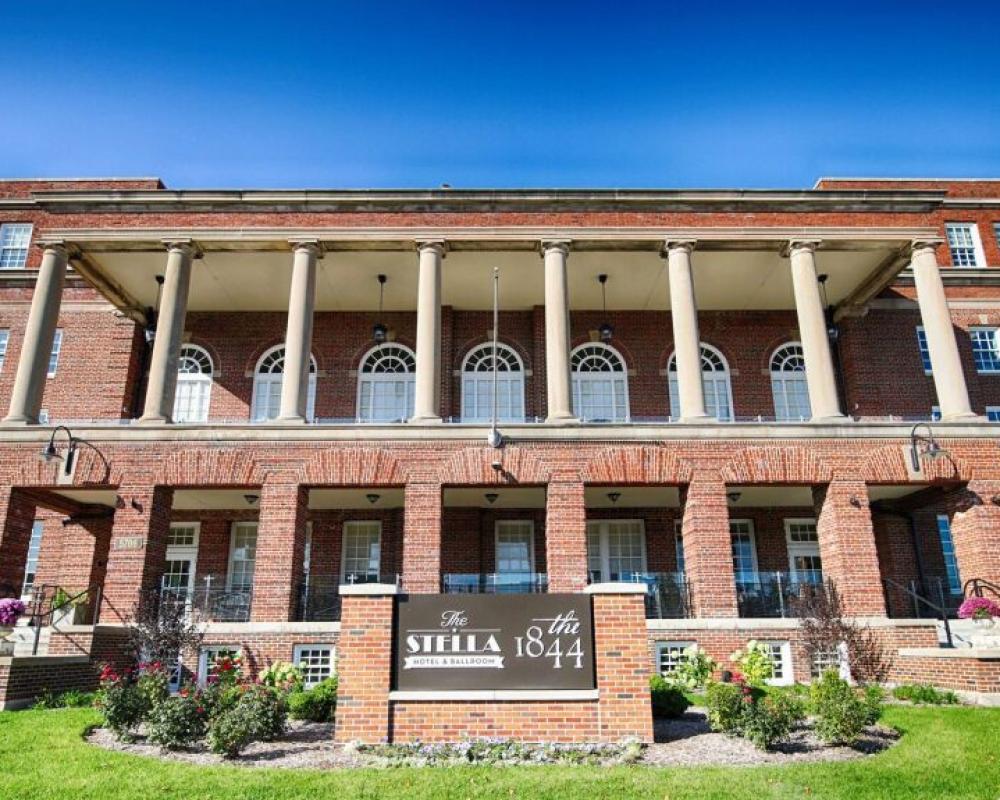 The Stella Hotel & Ballroom
