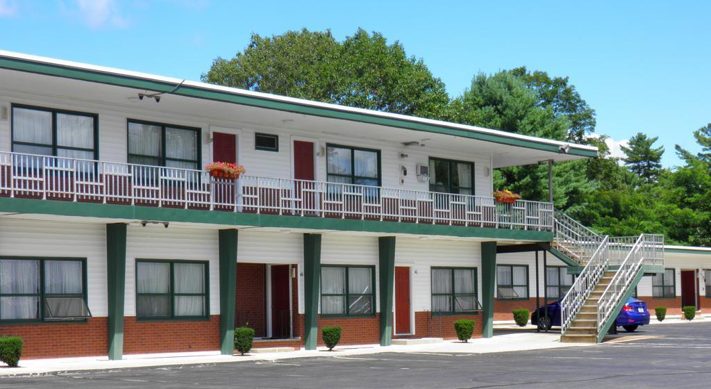 Travelers Inn