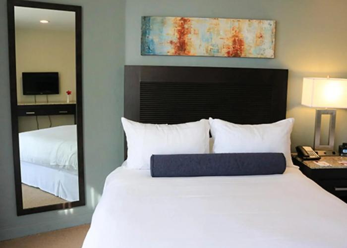 Hotel Coral And Marina