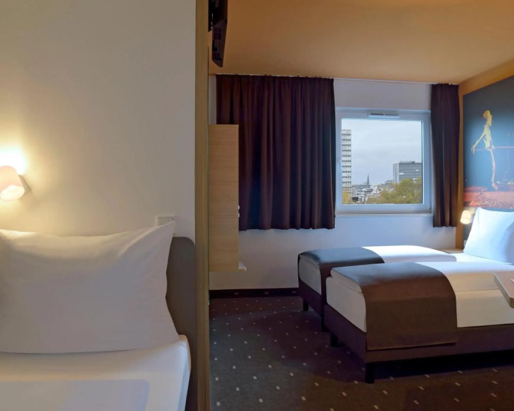 фото B&B HOTEL Essen-City