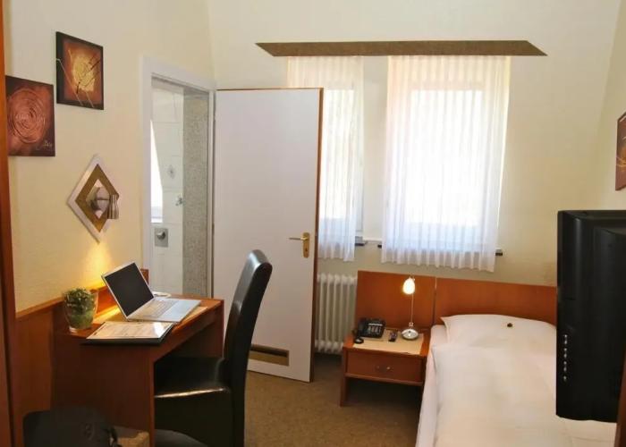 Firzlaffs Hotel Neumünster