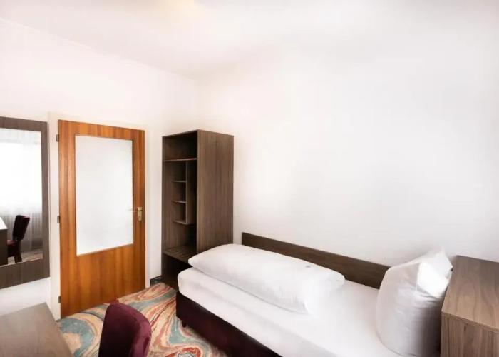 Firzlaffs Hotel Neumünster