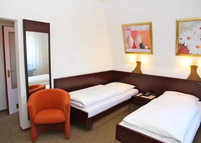 Firzlaffs Hotel Neumünster