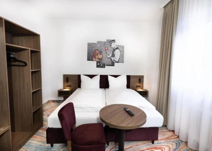 Firzlaffs Hotel Neumünster