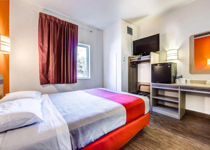 Motel 6 Burlington, ON - Toronto West - Oakville
