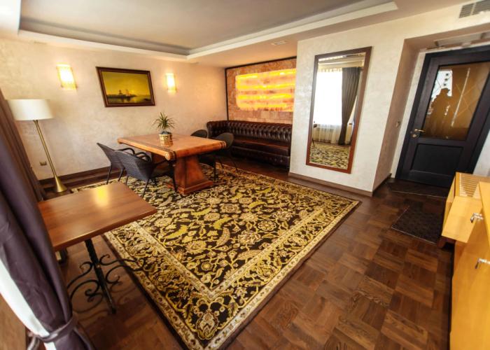 Best Western Plus Burlington Inn & Suites