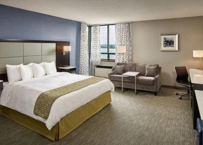 Waterfront Hotel Downtown Burlington
