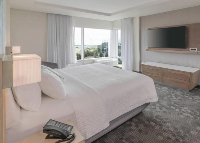 Courtyard by Marriott Burlington