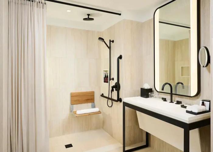 The Pearle Hotel & Spa, Autograph Collection