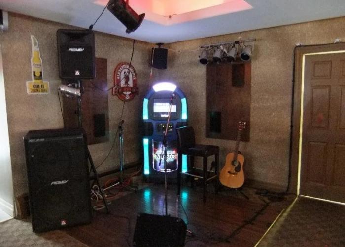 Stonehouse Motel and Restaurant