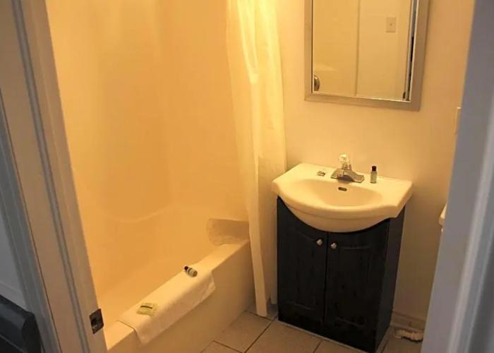 Stonehouse Motel and Restaurant