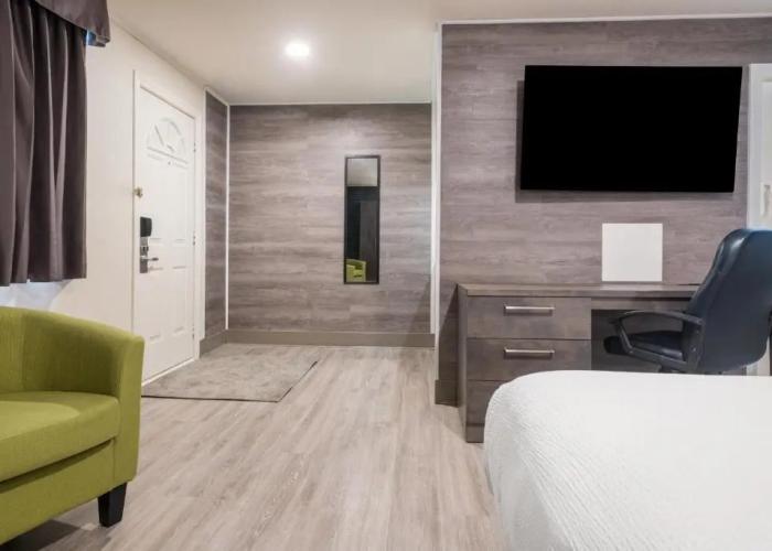 Glengarry Extended Stays