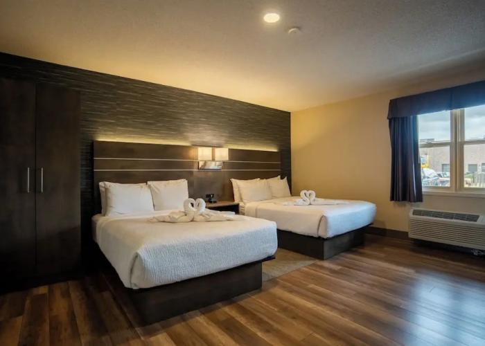 Glengarry Extended Stays