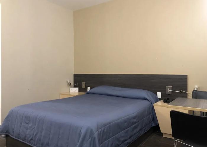 Falcon Motel Brossard