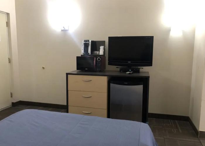 Falcon Motel Brossard