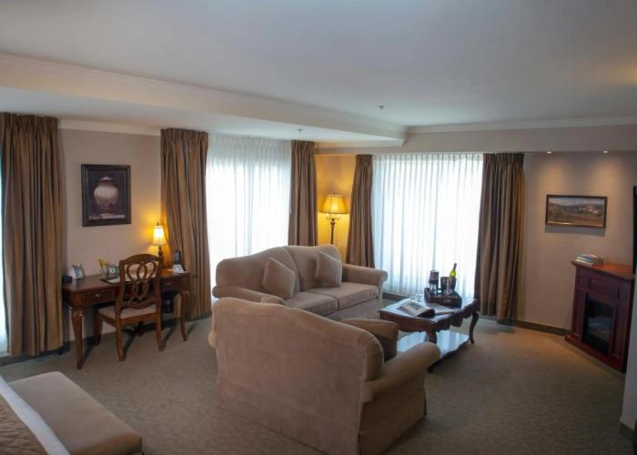 Hôtel Brossard