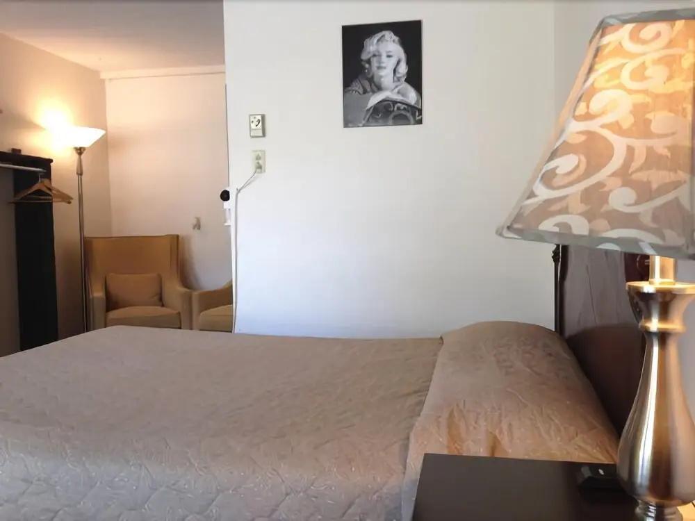 фото Motel Champlain