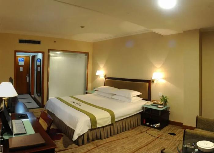 Quanzhou Overseas Chinese Hotel