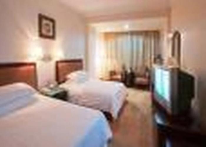 Quanzhou Overseas Chinese Hotel