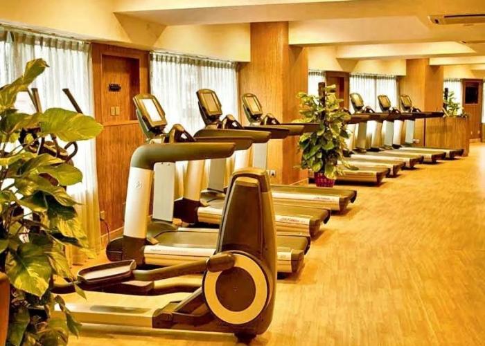 Aile Crown Holiday Hotel