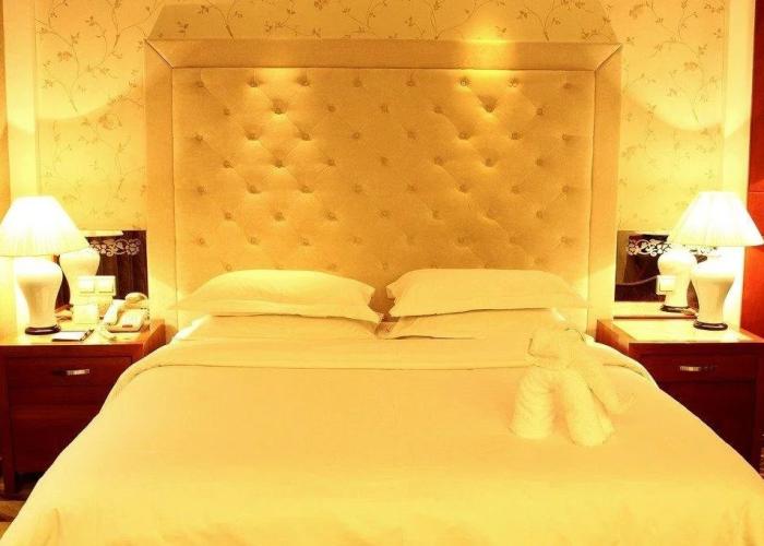 Global Hotel