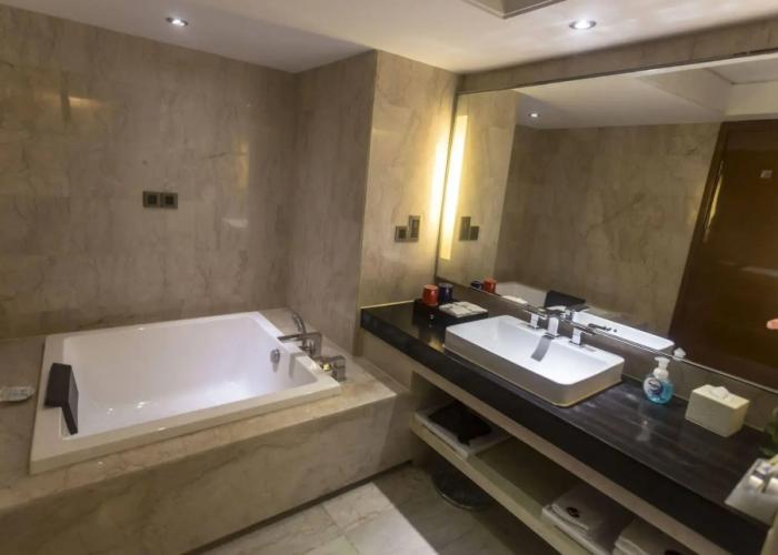 Manhattan Kinlen Hotel - Shishi