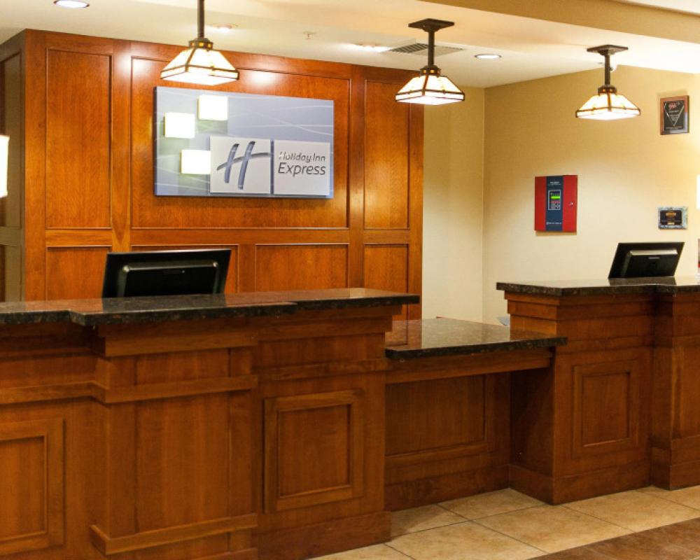 фото Holiday Inn Express and Suites Turlock by IHG