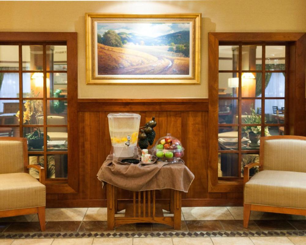 фото Holiday Inn Express and Suites Turlock by IHG