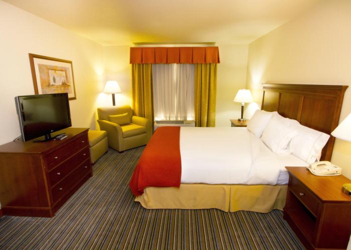Holiday Inn Express and Suites Turlock by IHG