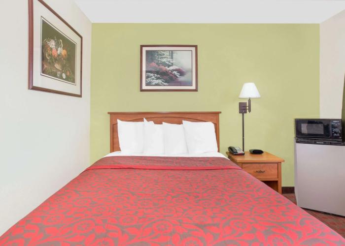 Days Inn by Wyndham Turlock