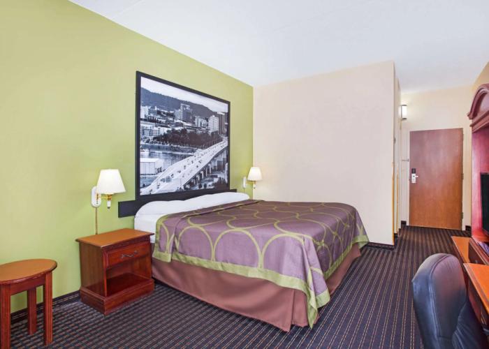 Days Inn By Wyndham Turlock