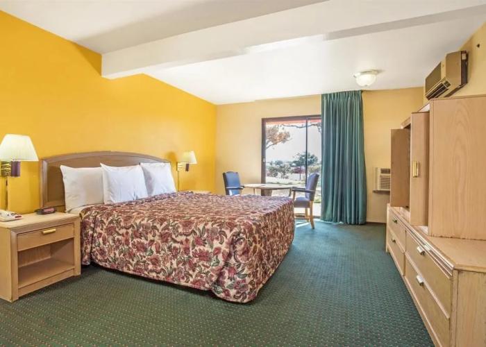 Travelodge By Wyndham Turlock