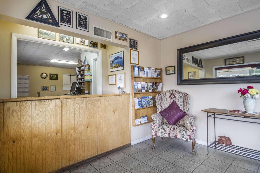 Skylark Shores Resort