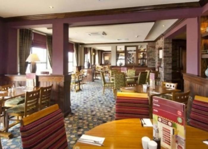 Premier Inn Farnborough West - Southwood